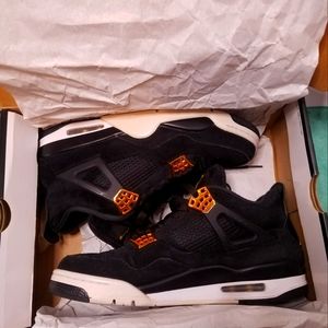 Jordan 4 (Royalty)